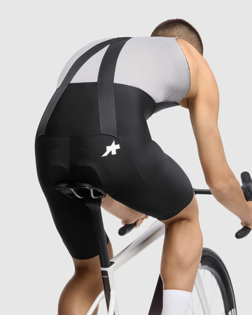 ASSOS Spodenki rowerowe MILLE GT BIB SHORTS S11 black series