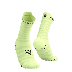 COMPRESSPORT Skarpetki do biegania PRORACING SOCKS V4 ULTRALIGHT RUN HIGH shadow lime/black