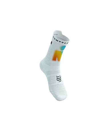 COMPRESSPORT Skarpetki do biegania wysokie PRORACING SOCKS V4 RUN HIGH IRONMAN 2025 white/sunrise