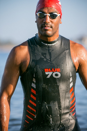 BLUESEVENTY Pianka triathlonowa bez rękawów REACTION SLEEVELESS