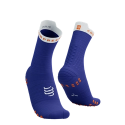 COMPRESSPORT Skarpetki do biegania wysokie PRORACING SOCKS V4 RUN HIGH dazz blue/white