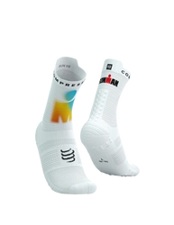 COMPRESSPORT Skarpetki do biegania wysokie PRORACING SOCKS V4 RUN HIGH IRONMAN 2025 white/sunrise
