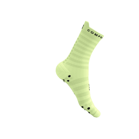 COMPRESSPORT Skarpetki do biegania PRORACING SOCKS V4 ULTRALIGHT RUN HIGH shadow lime/black