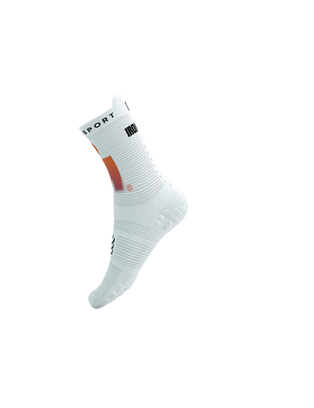 COMPRESSPORT Skarpetki do biegania wysokie PRORACING SOCKS V4 RUN HIGH IRONMAN 2025 white/sunset
