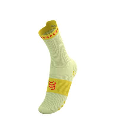 COMPRESSPORT Skarpetki do biegania wysokie PRORACING SOCKS V4 RUN HIGH elf yellow/fluo red