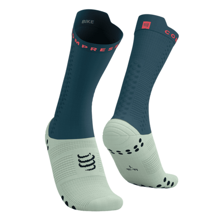 COMPRESSPORT Skarpetki rowerowe PRORACING SOCKS V4 BIKE stargazer/aqua/fluo red