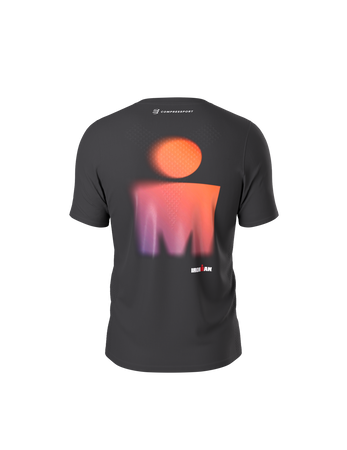 COMPRESSPORT Koszulka biegowa z krótkim rękawem TRAINING SS T-SHIRT IRONMAN 2025 black sunset
