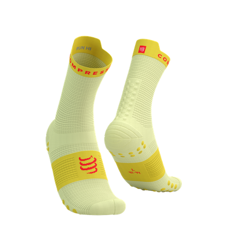 COMPRESSPORT Skarpetki do biegania wysokie PRORACING SOCKS V4 RUN HIGH elf yellow/fluo red