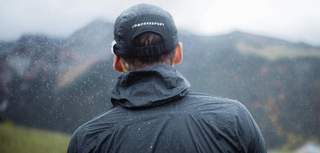 COMPRESSPORT Kurtka biegowa HURRICANE WATERPROOF 10/10 JACKET black