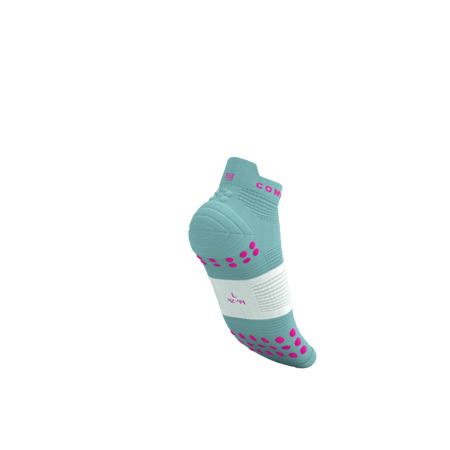 COMPRESSPORT Skarpetki do biegania krótkie PRORACING SOCKS V4 RUN LOW ether/neon pink