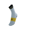 COMPRESSPORT Skarpetki do biegania trailowe PRORACING SOCKS V4 TRAIL grey dawn/ceylon yellow