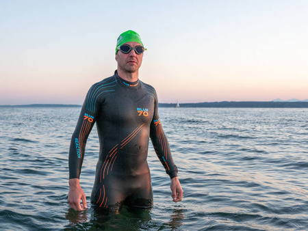 BLUESEVENTY Pianka triathlonowa REACTION 2022 męska