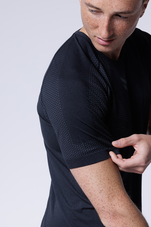 X-BIONIC Koszulka do biegania z krótkim rękawem męska XCEED RUN SHIRT black/rhino grey