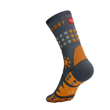 COMPRESSPORT Kompresyjne skarpetki trekkingowe TREKKING SOCKS magnet/autumn glory