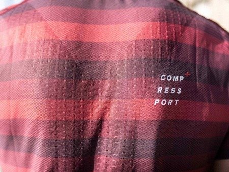 COMPRESSPORT Koszulka biegowa PERFORMANCE SS T-SHIRT czerwona