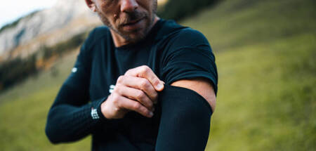 COMPRESSPORT Rękawki kompresyjne ARMFORCE ULTRALIGHT black