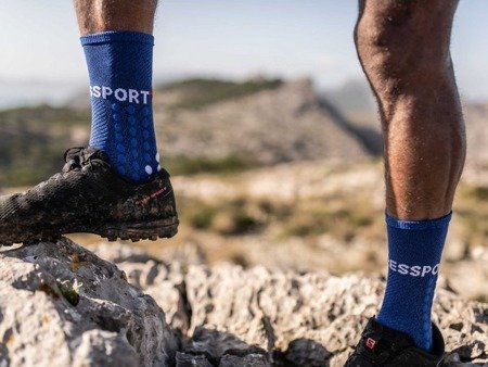 COMPRESSPORT Skarpetki do biegania ULTRA TRAIL SOCKS niebieskie