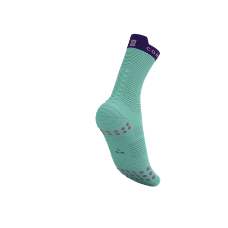 COMPRESSPORT Skarpetki do biegania wysokie PRORACING SOCKS V4 RUN HIGH shell blue/purple