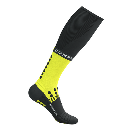 COMPRESSPORT Skarpety kompresyjne FULL SOCKS WINTER RUN black/safe yellow