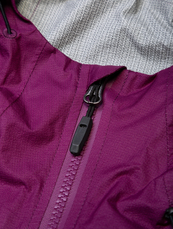 RONHILL Kurtka biegowa damska TECH FORTIFY JACKET blackcurrant/mango