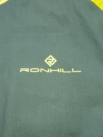 RONHILL Kurtka biegowa męska TECH FORTIFY JACKET dark sage/acid